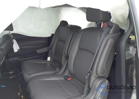 2021 Honda Odyssey Touring z USA, uszkodzony, nr VIN 5FNRL6H84MB002272